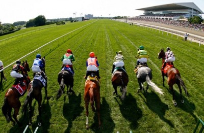 Salida carrera hípica